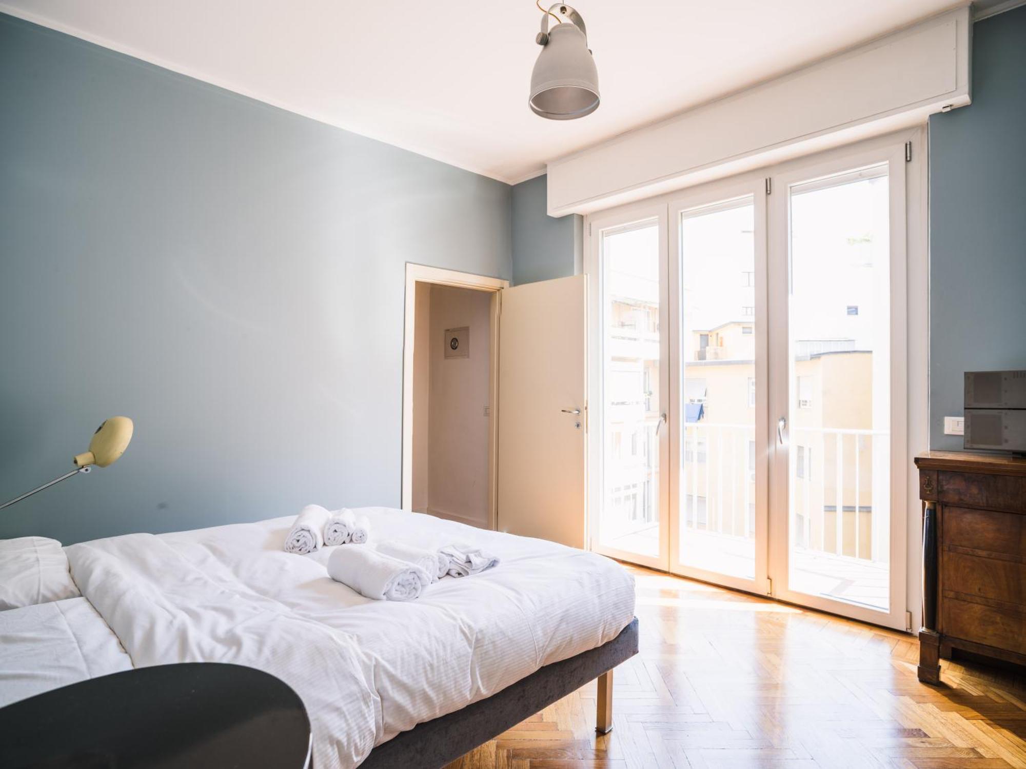 Doria Flat - Intrho * Mailand